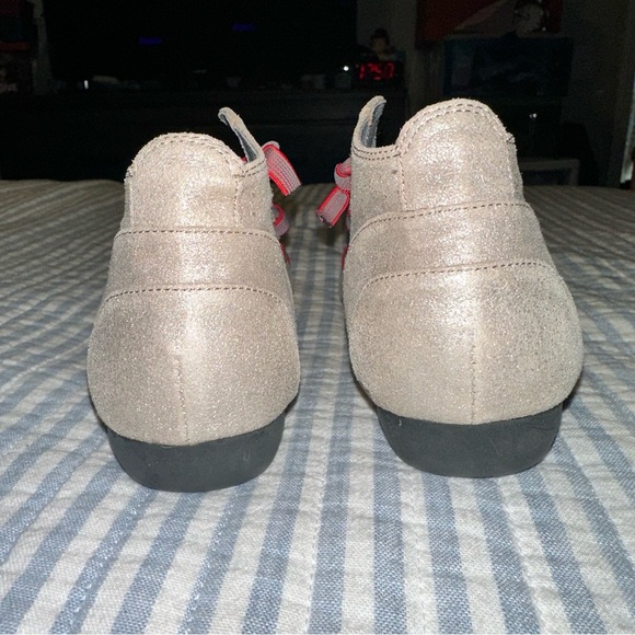Sundance Shoes Pewter Leather Perforated US Size 6.5/7 - Picture 6 of 12